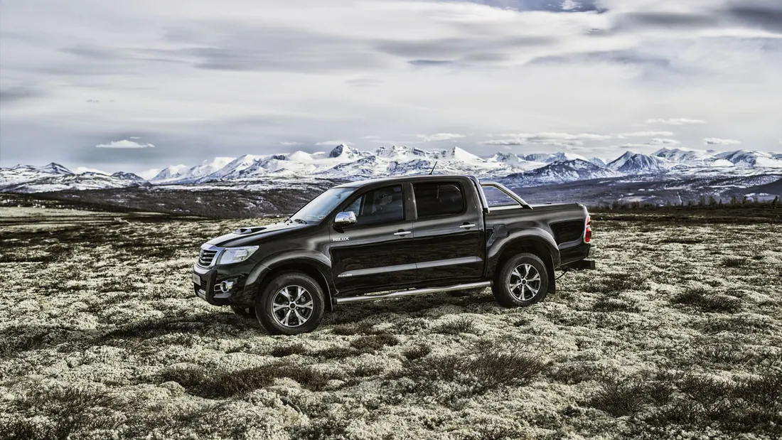 Toyota Hilux — photograph 2 by bernd kammerer