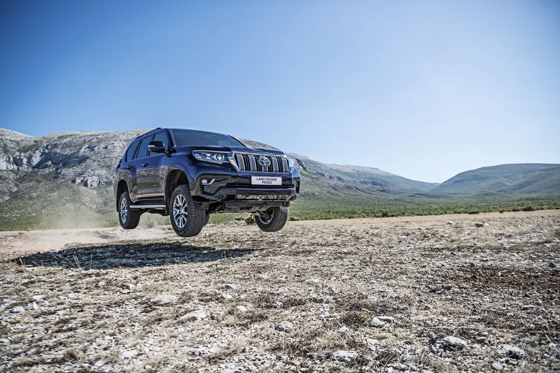 Toyota Land Cruiser 150 17 — photograph 5 by bernd kammerer